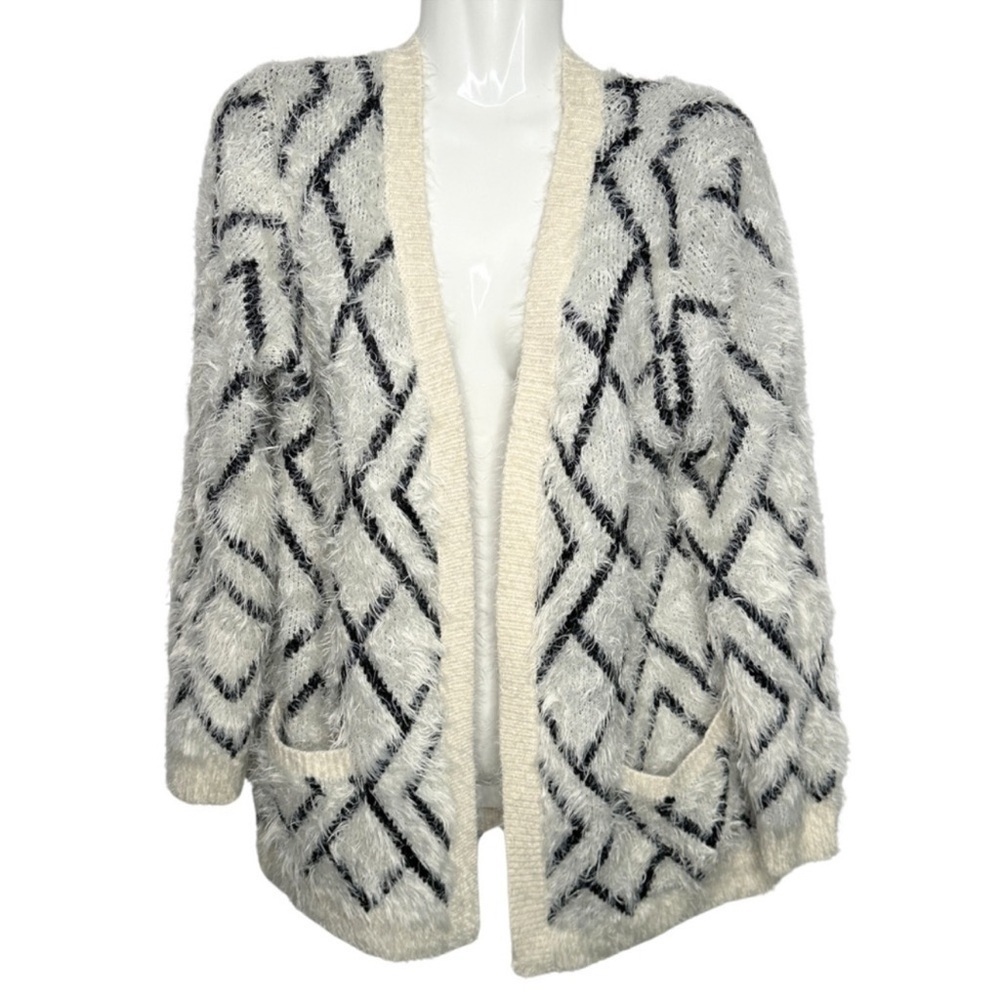 Amanda Green | Soft Fuzzy Geometric Pattern Cardigan Small